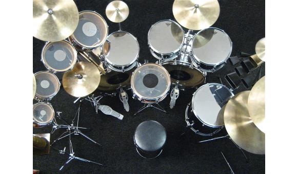 Chromey - Neil Peart's first Slingerland kit