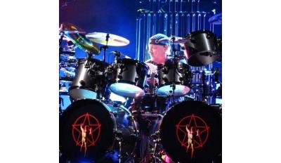 Neil Peart's R40 "Retro" drum kit (photo by @mojoguzzi)