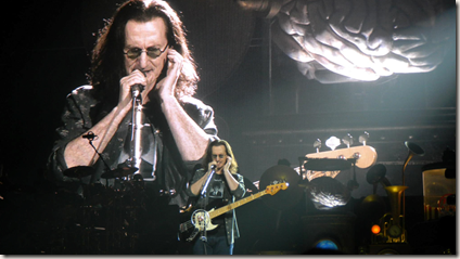 Photo of Geddy Lee by Dan Martin